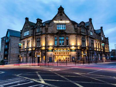 Toll House Hotel